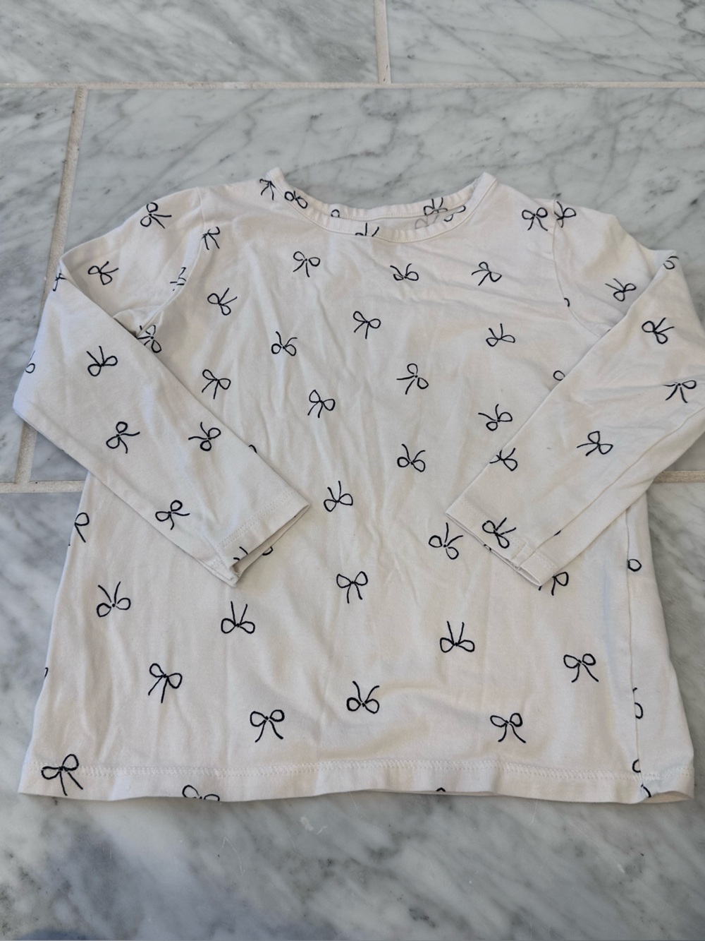 H&M Cream Long-Sleeve Pajama Top with Black Bow Print